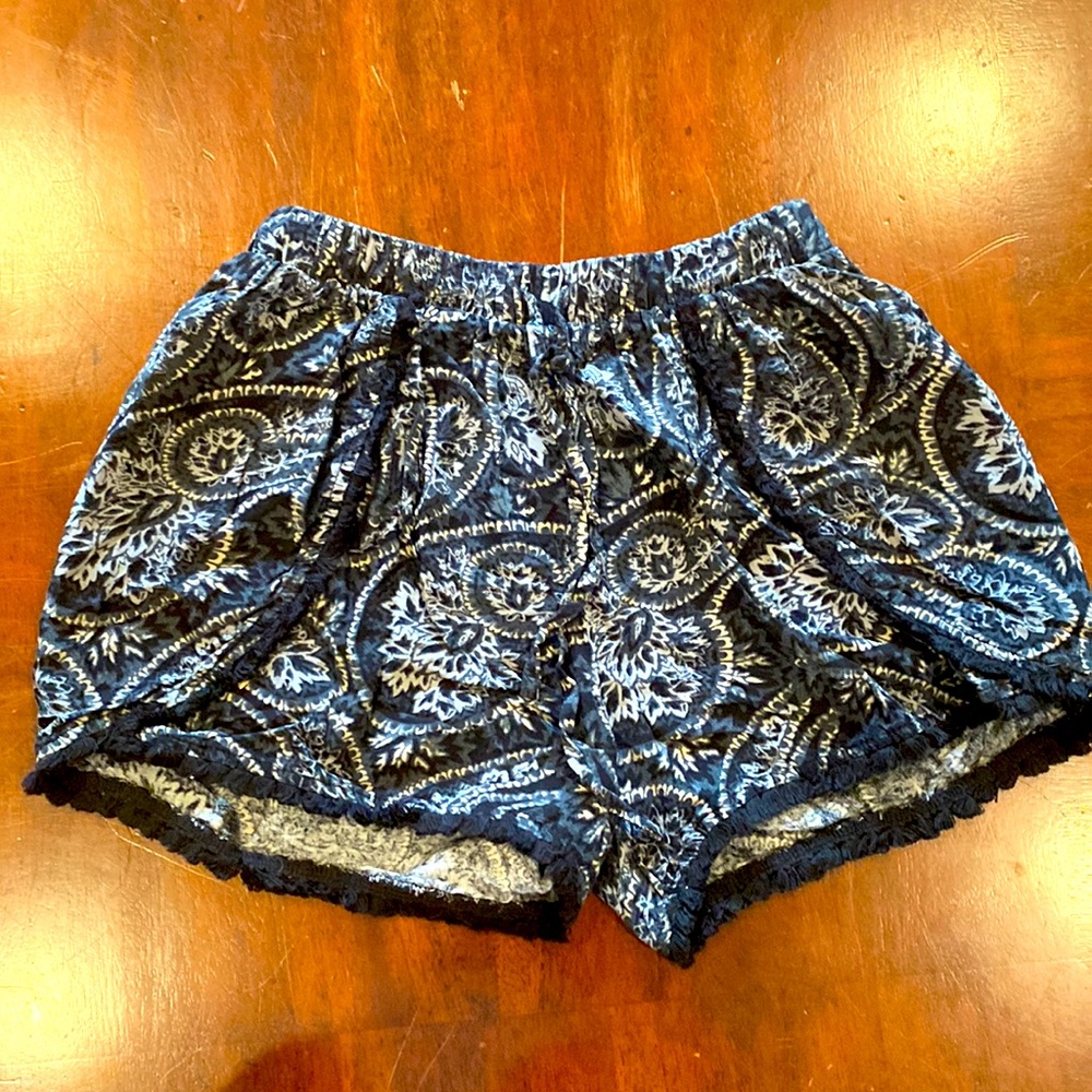 Women’s/Juniors Mossimo Supply Co. silky dress shorts